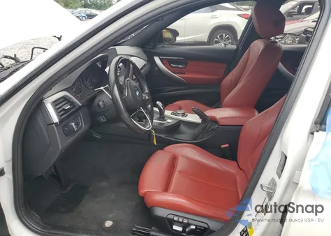 2016 BMW 328 Xi Sulev z USA, uszkodzony, nr VIN WBA8E3G50GNU03445